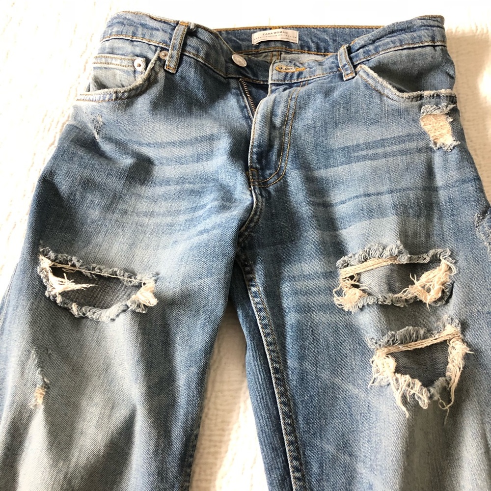 Zara Mid-Rise Boyfriend Jeans - Size 2